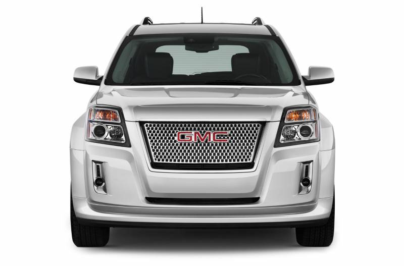 Comparison GMC Terrain Denali SUV 2015 vs Cadillac XT5 Luxury